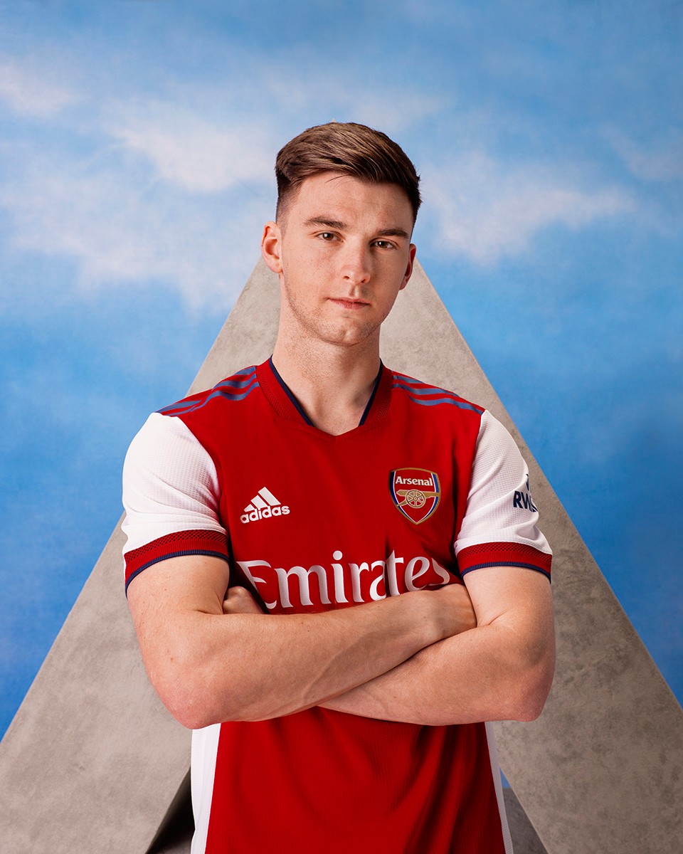 Arsenal Home Jersey 2021/22.jpg