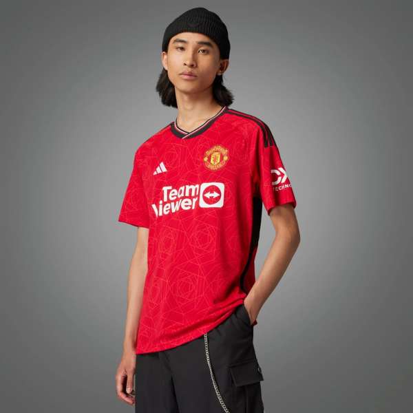 manchester united man kit