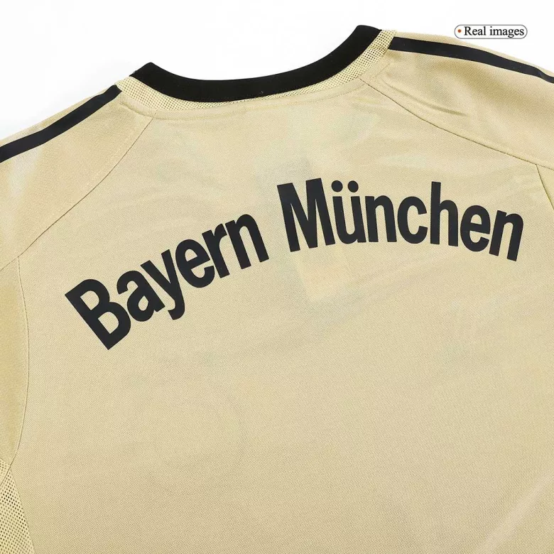 Bayern Munich Away Jersey Retro 2004/05 - gojersey