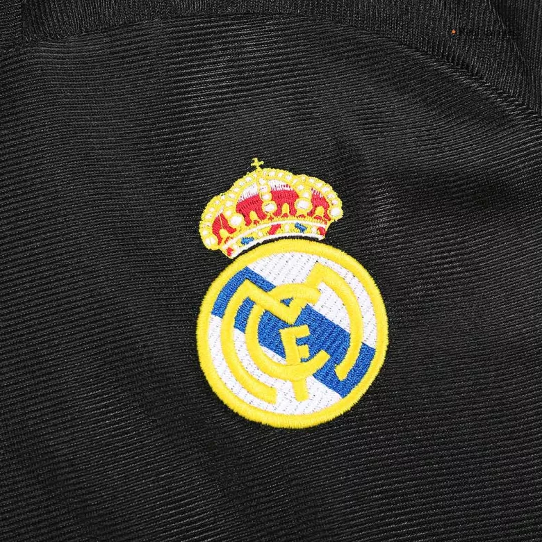 Real Madrid Away Jersey Retro 99/01 - Long Sleeve - gojersey