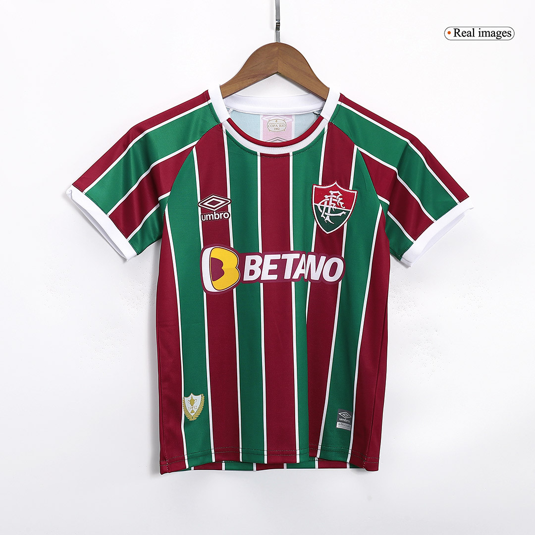 Brazilian soccer team Fluminense de Feira has cool jersey ads