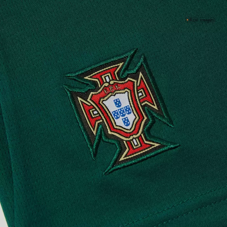 Portugal Home Soccer Shorts 2025 - gojersey